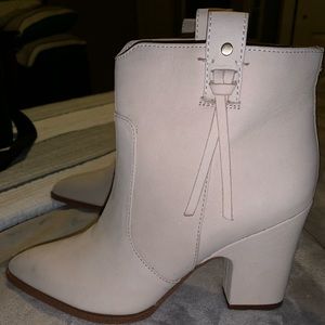 Sam Edelman Niomi Suede Booties